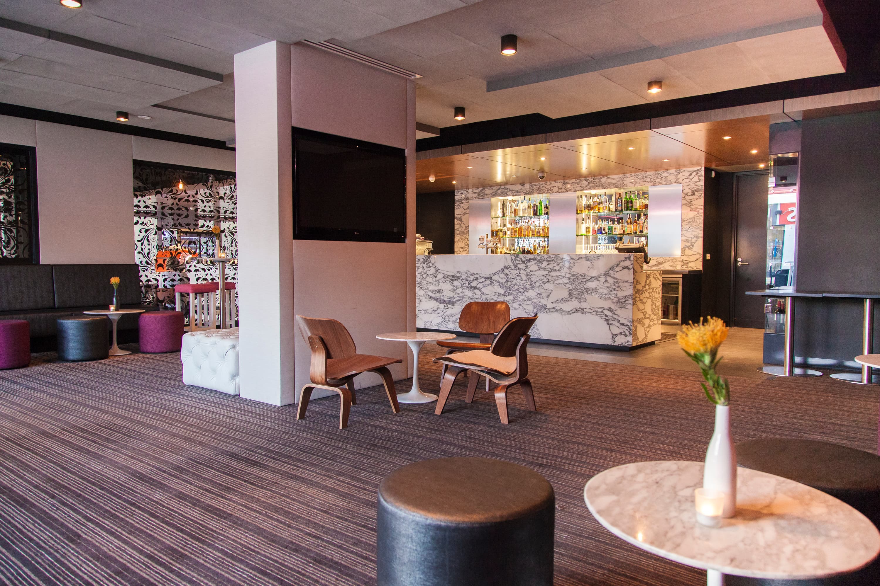 Niche on Bridge Function Room